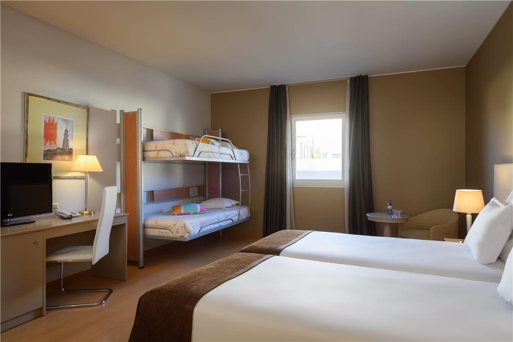 Tryp By Wyndham Centro 3* Porto