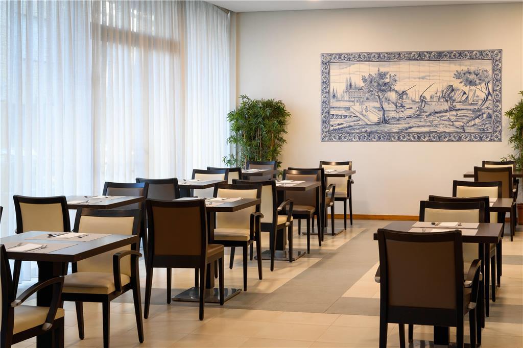Tryp By Wyndham Centro 3*