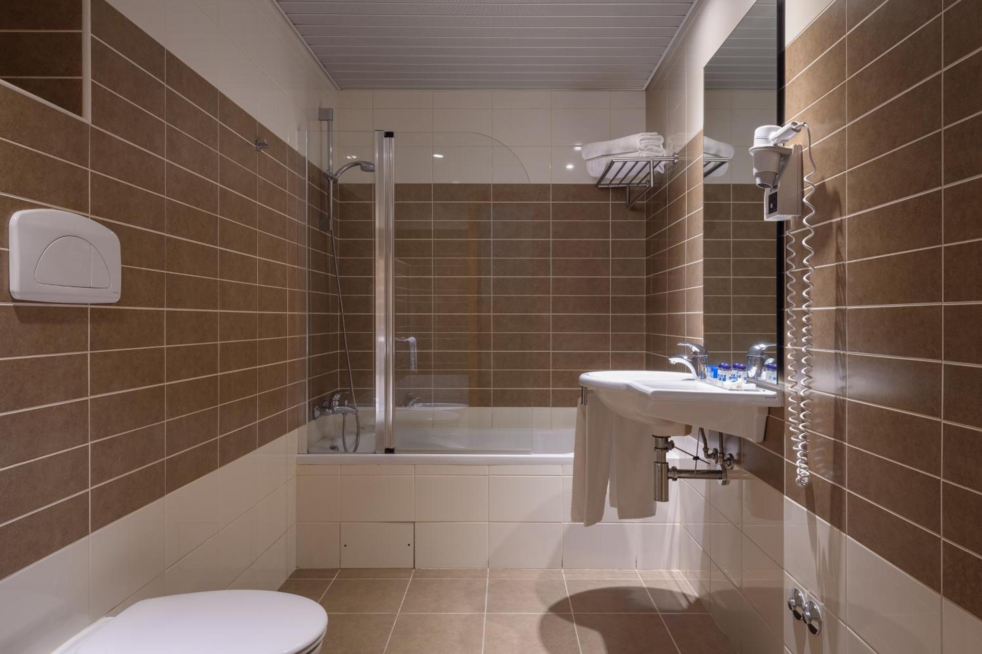 Tryp By Wyndham Centro Hotel 3*